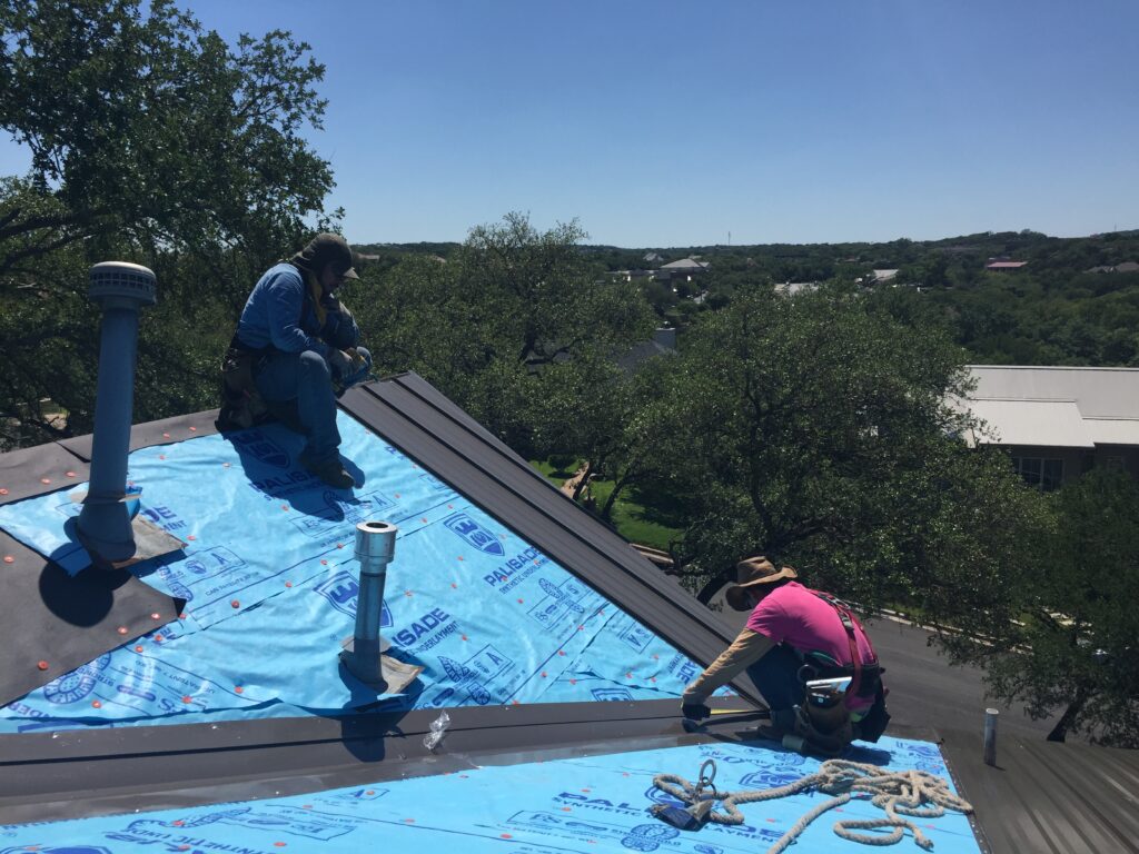 metal-roofing-contractor-dallas